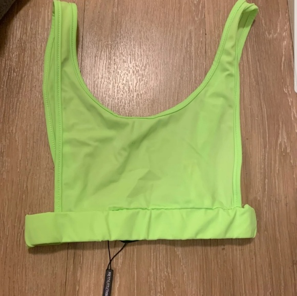 Bikini - Picture 3 of 3